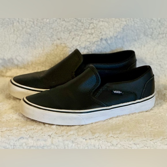 Vans Slip-On Perf Leather Shoe l Sneaker for Women - Picture 1 of 7